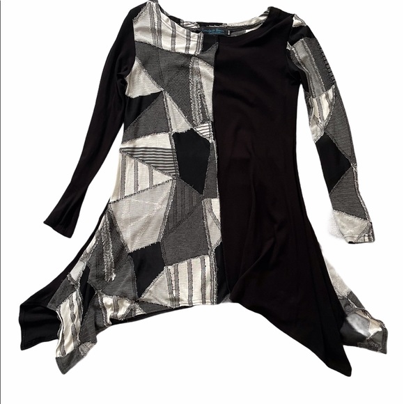 One-of-a-kind tunic: easy, standout style - Picture 1 of 8